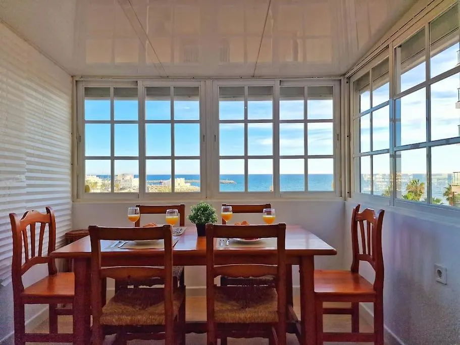 Encantador Duplex Para 6 A 1 Minuto De La Playa ベナルマデナ アパート